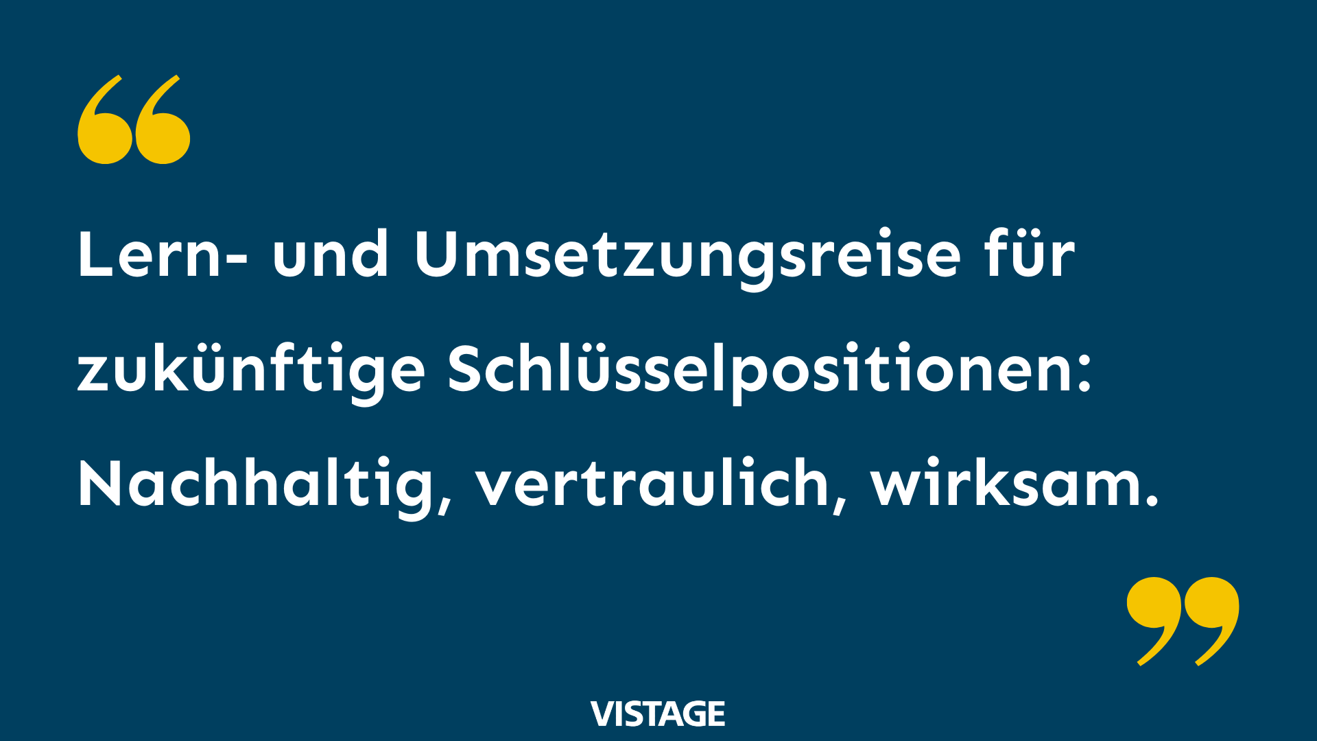 Visuell dargestelltes Zitat auf blauem Hintergrund.